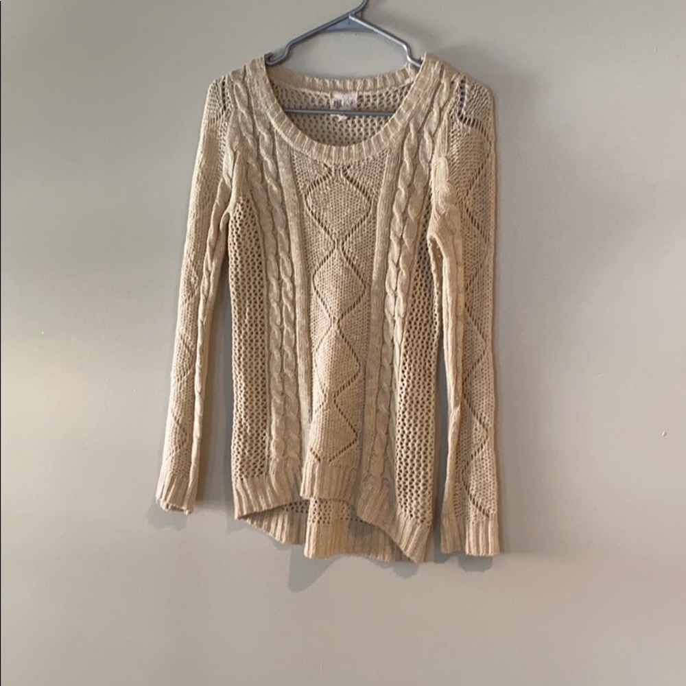 Pink Rose, toasted marshmallow in color, size M.